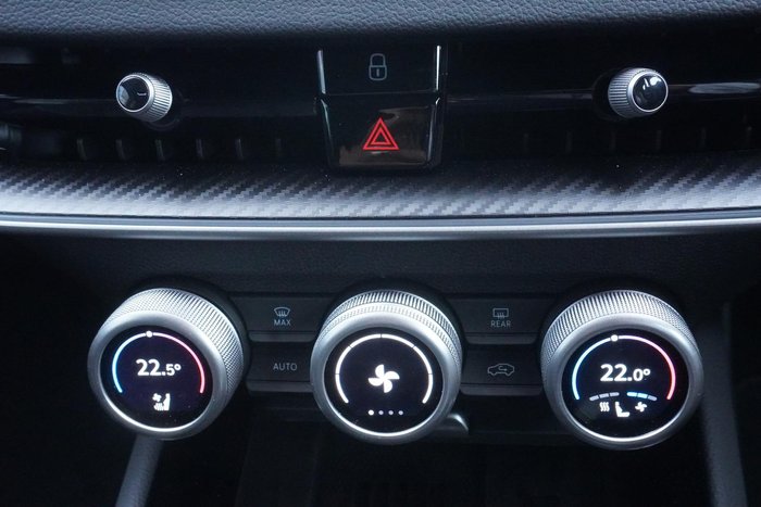 2025 SKODA Superb 195TSI Sportline