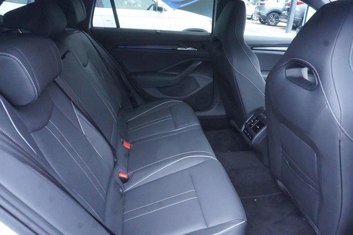 2025 SKODA Superb 195TSI Sportline