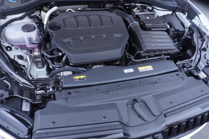 2025 SKODA Superb 195TSI Sportline