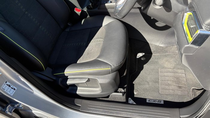 2022 Mazda CX-5 Touring Active