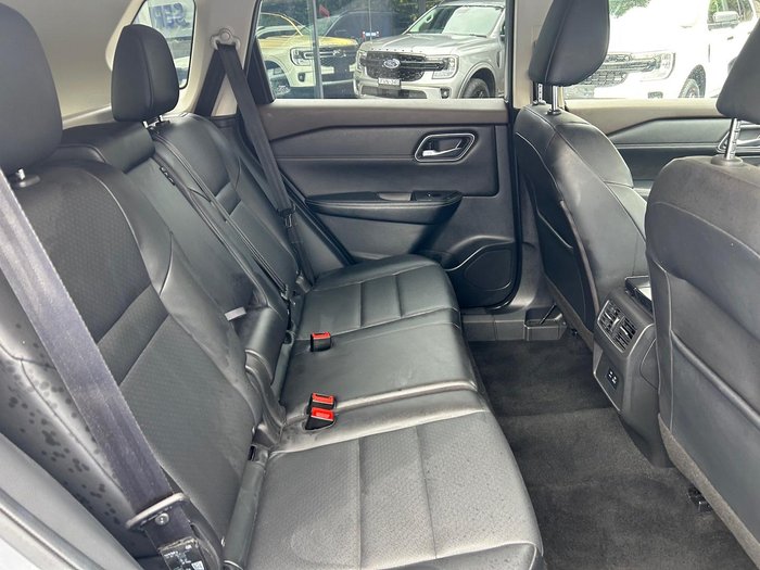 2024 Nissan X-TRAIL ST-L