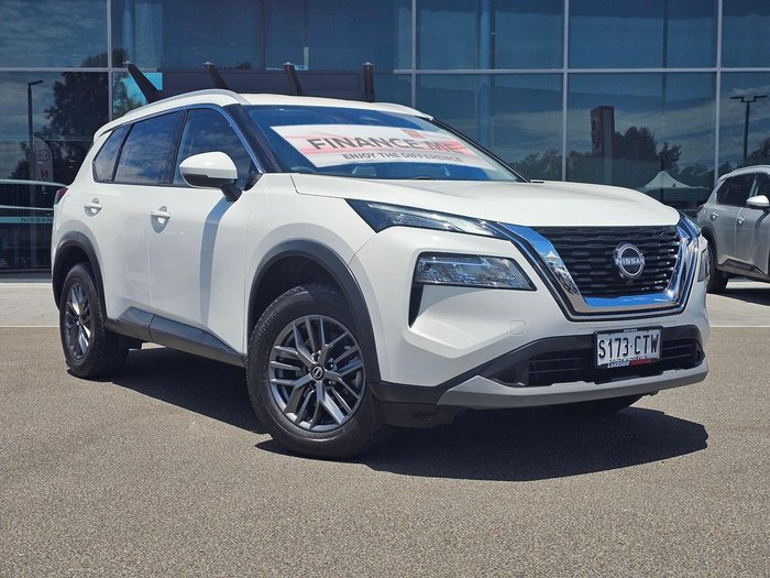 2022 Nissan X-TRAIL ST