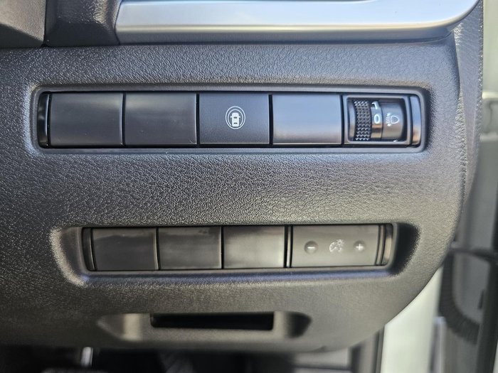 2022 Nissan X-TRAIL ST