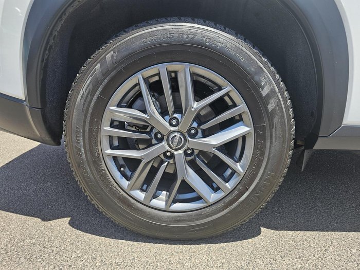 2022 Nissan X-TRAIL ST