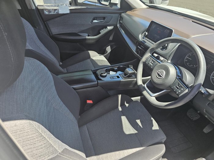 2022 Nissan X-TRAIL ST