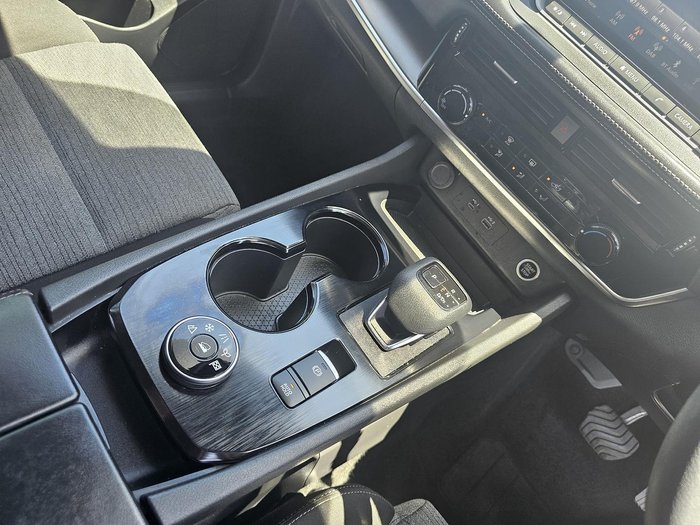 2022 Nissan X-TRAIL ST