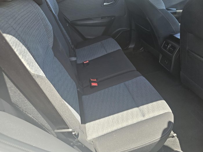 2022 Nissan X-TRAIL ST