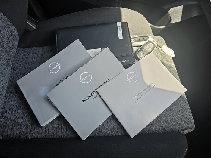 2022 Nissan X-TRAIL ST