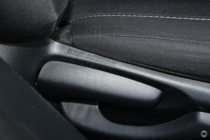 2017 Toyota Corolla Ascent ZRE182R Glacier White