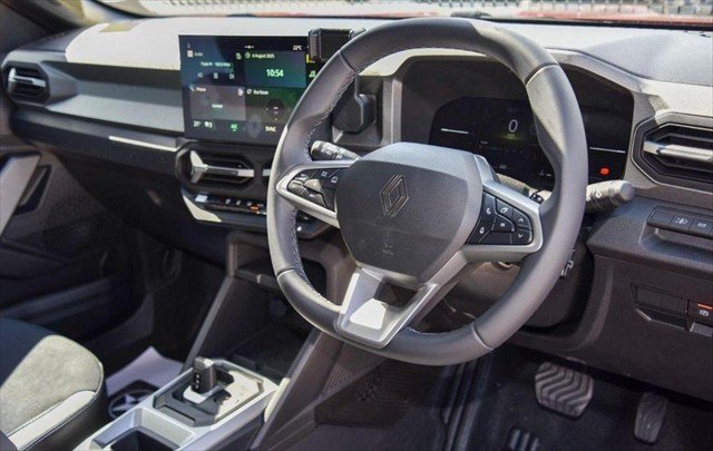 2025 Renault Duster Techno