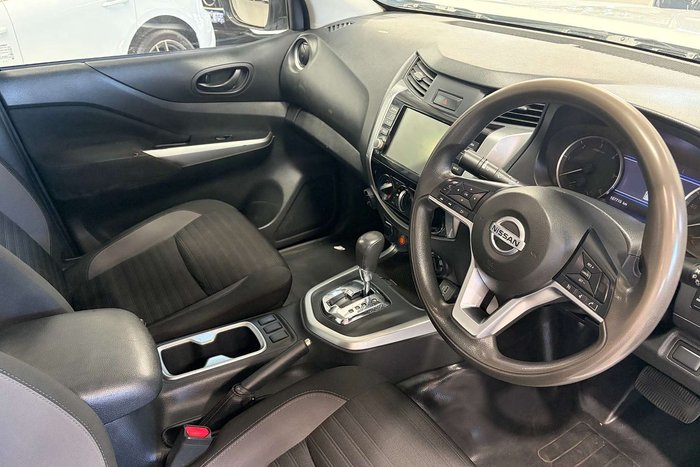 2021 Nissan Navara SL