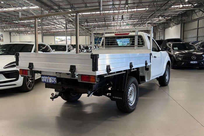 2021 Nissan Navara SL