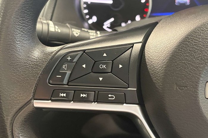 2021 Nissan Navara SL