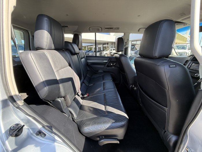 2009 Mitsubishi Pajero