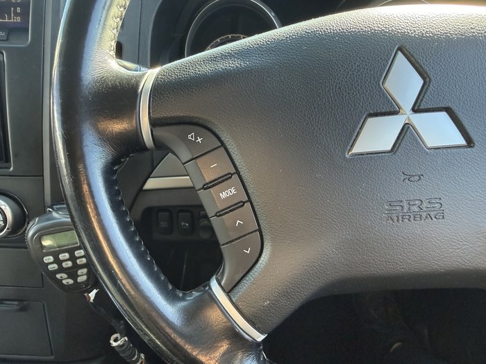 2009 Mitsubishi Pajero