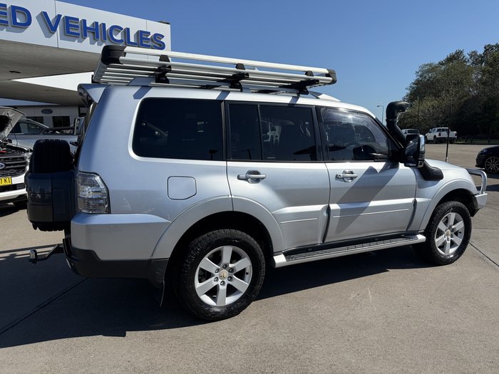 2009 Mitsubishi Pajero