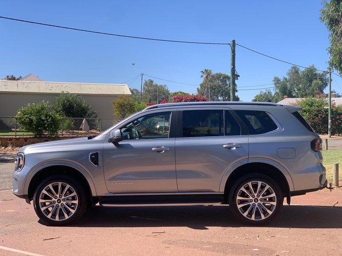 2025 Ford Everest Platinum