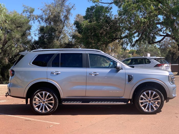 2025 Ford Everest Platinum