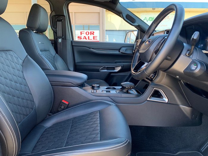 2025 Ford Everest Platinum