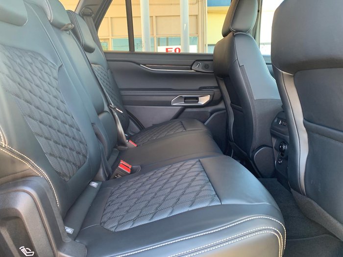 2025 Ford Everest Platinum