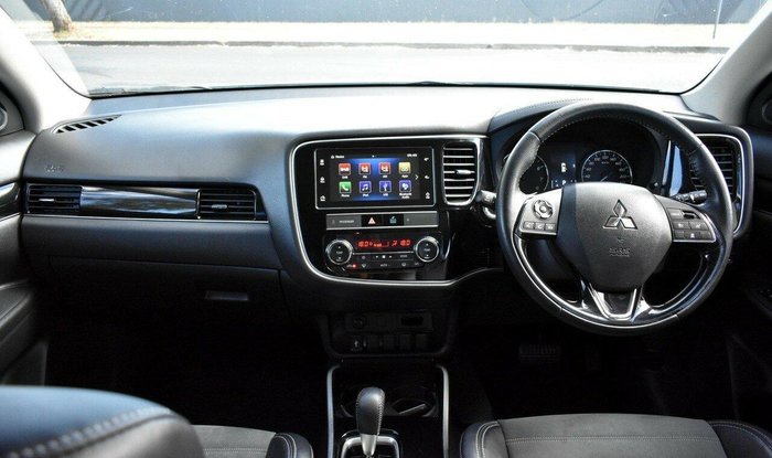 2019 Mitsubishi Outlander LS