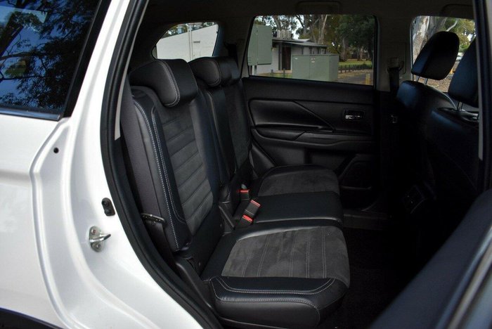 2019 Mitsubishi Outlander LS