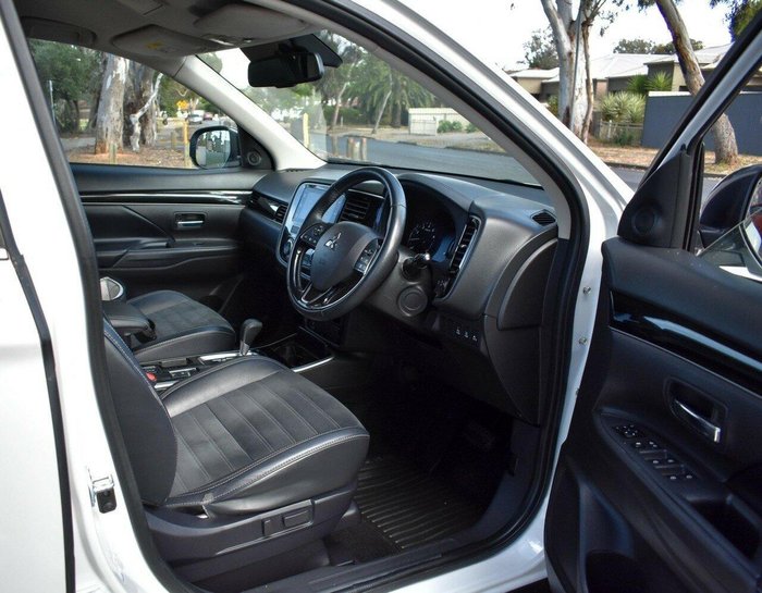 2019 Mitsubishi Outlander LS