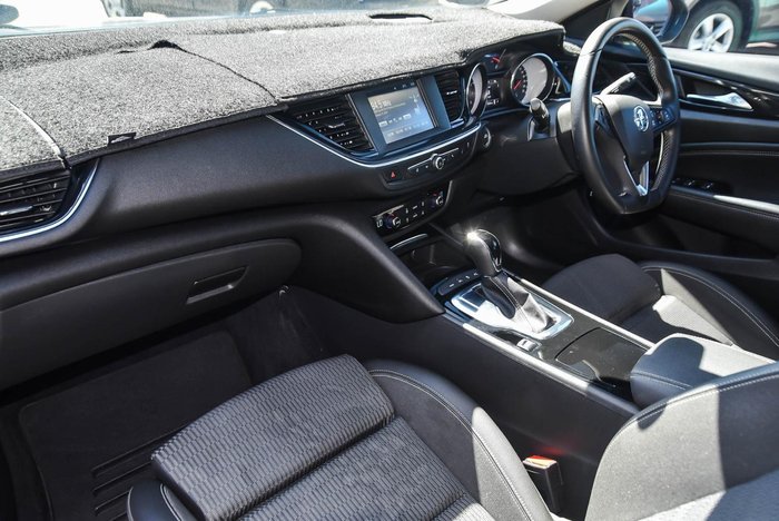 2019 Holden Commodore RS