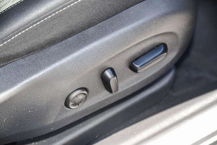 2019 Holden Commodore RS