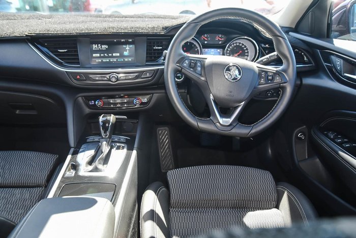 2019 Holden Commodore RS