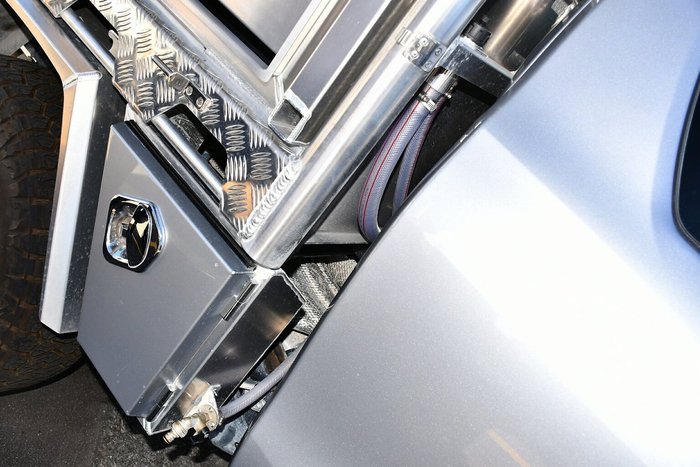 2024 Toyota Hilux SR