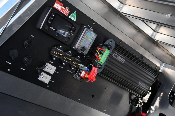 2024 Toyota Hilux SR