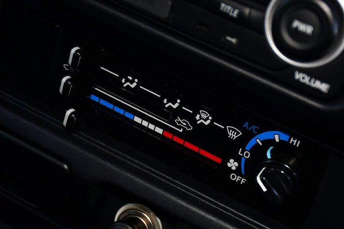 2013 Toyota Landcruiser GXL