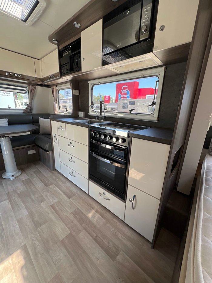 2018 JAYCO SILVERLINE 21.65-3 OB
