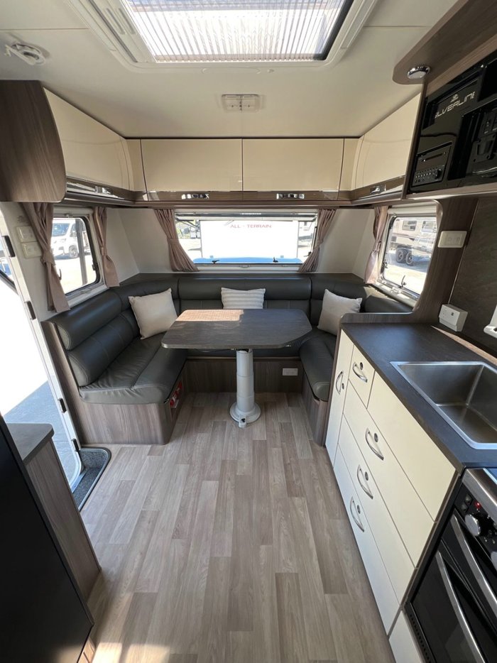 2018 JAYCO SILVERLINE 21.65-3 OB
