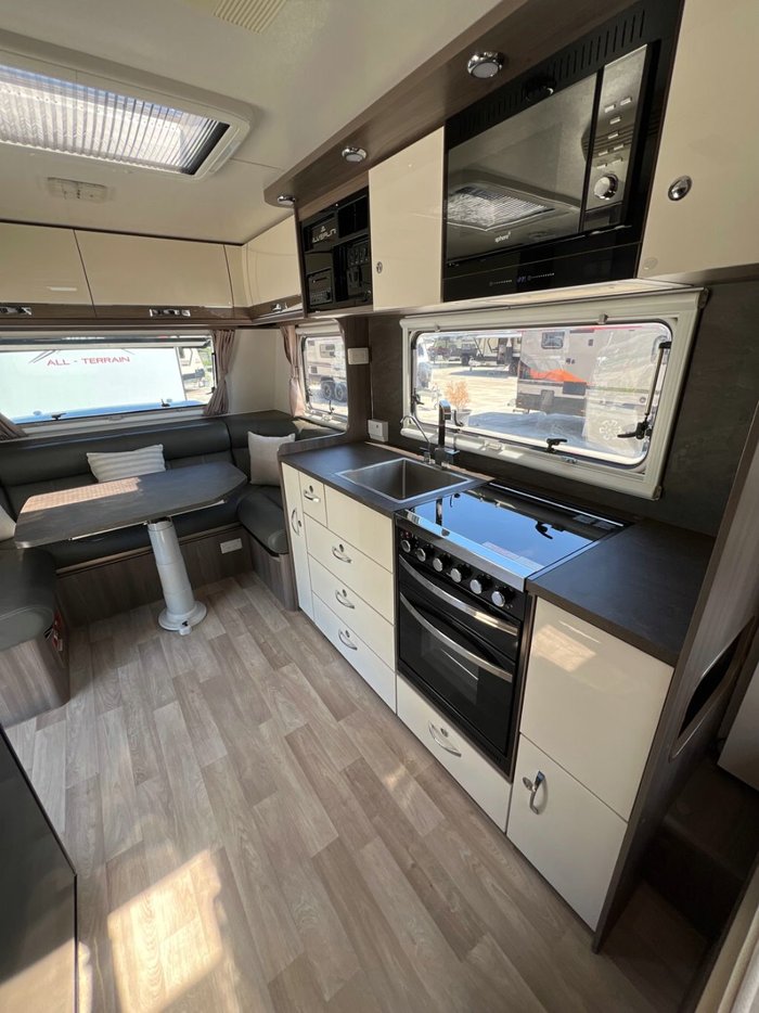 2018 JAYCO SILVERLINE 21.65-3 OB