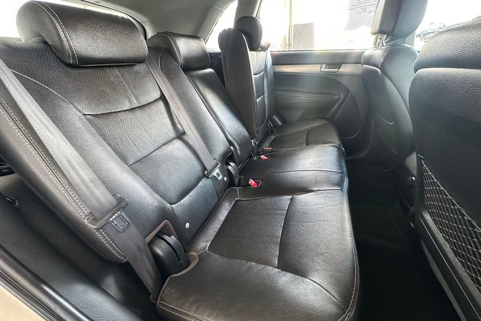 2011 Kia Sorento SLi