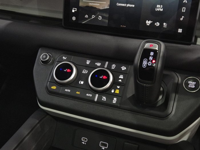 2024 Land Rover Defender 110 P400 X-Dynamic SE L663 MY24 AWD Silicon Silver