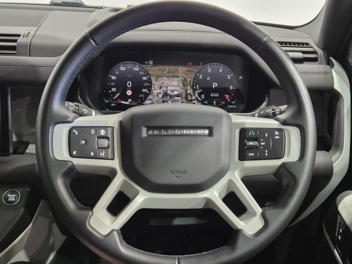 2024 Land Rover Defender 110 P400 X-Dynamic SE L663 MY24 AWD Silicon Silver