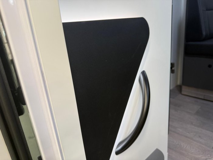 2025 Avida Birdsville Lx