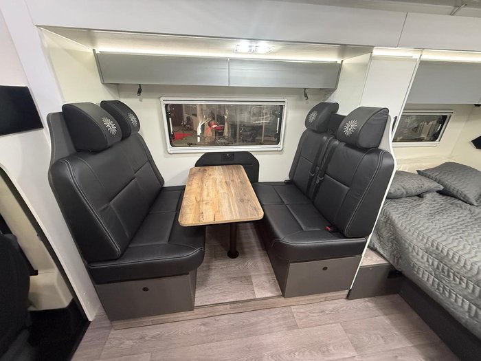 2025 Avida Birdsville Lx