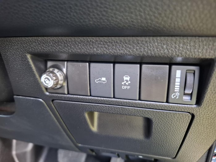 2023 Mazda BT-50 XTR