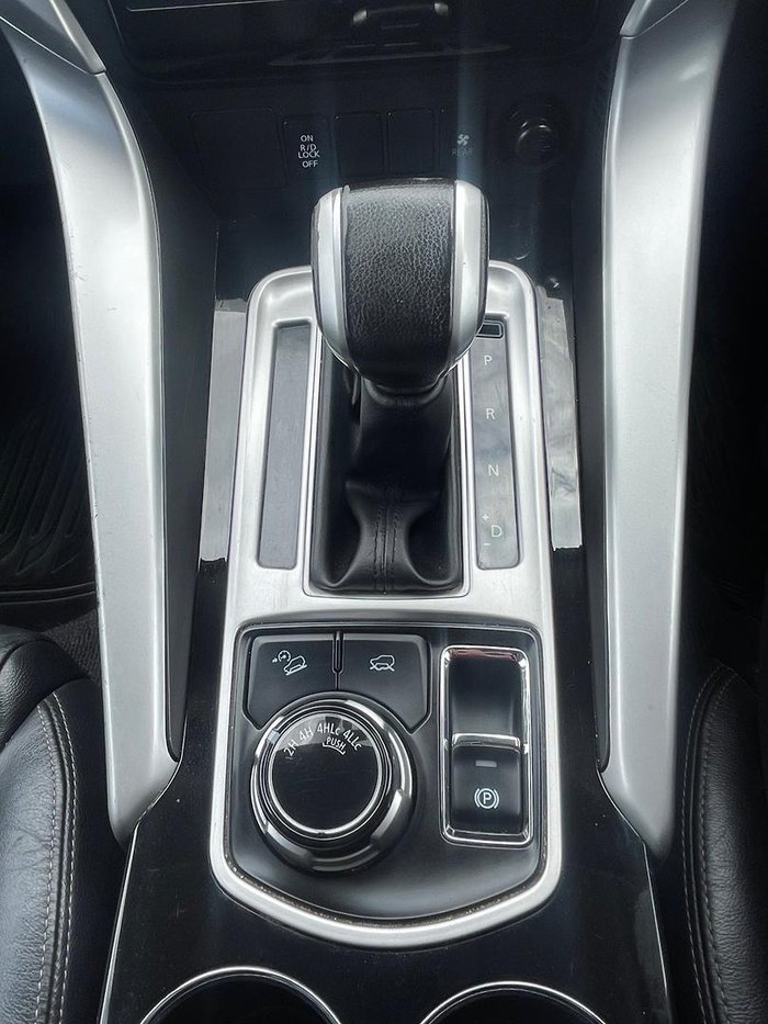 2017 Mitsubishi Pajero Sport GLS