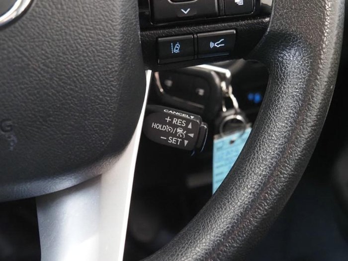 2020 Toyota Hilux SR