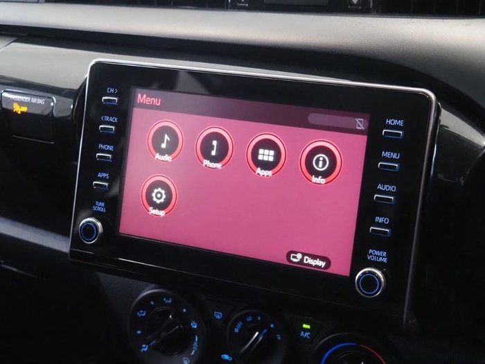 2020 Toyota Hilux SR