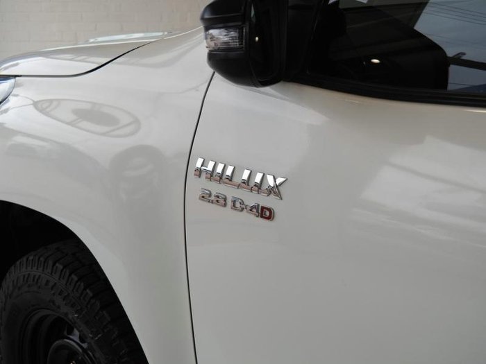 2020 Toyota Hilux SR