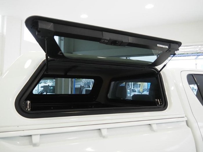 2020 Toyota Hilux SR