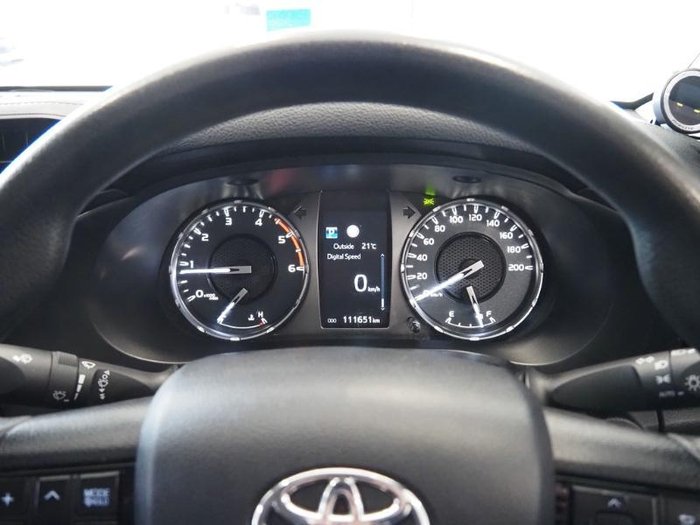 2020 Toyota Hilux SR