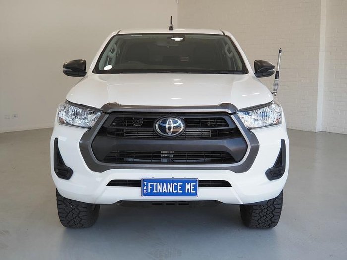 2021 Toyota Hilux SR