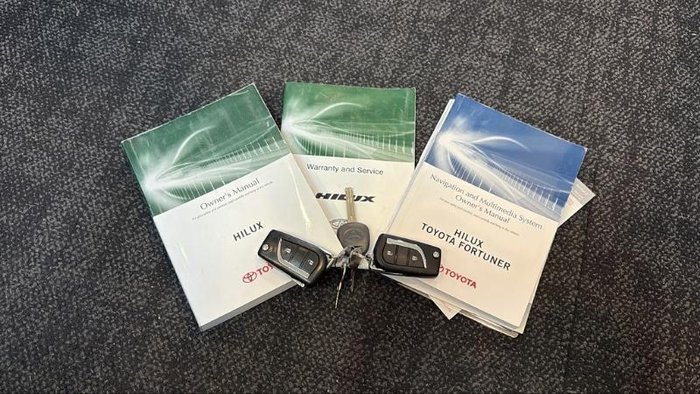 2021 Toyota Hilux SR